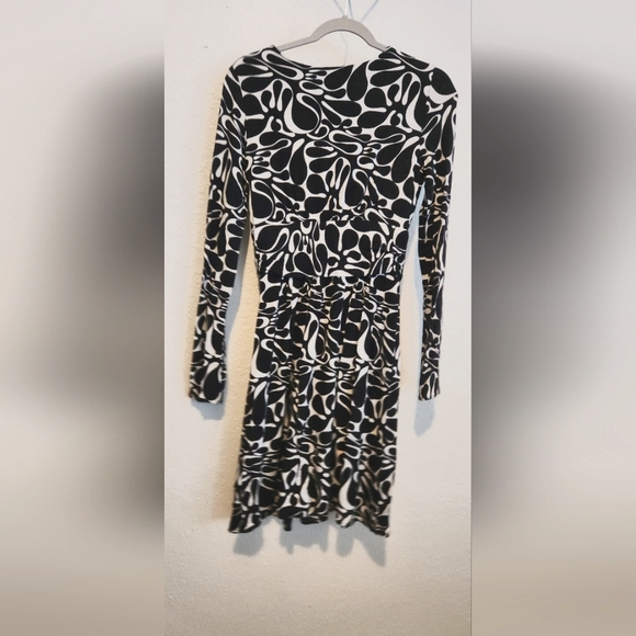 An Original Milly Black/White Jersey Knit Surplice Dress small - Picture 8 of 10